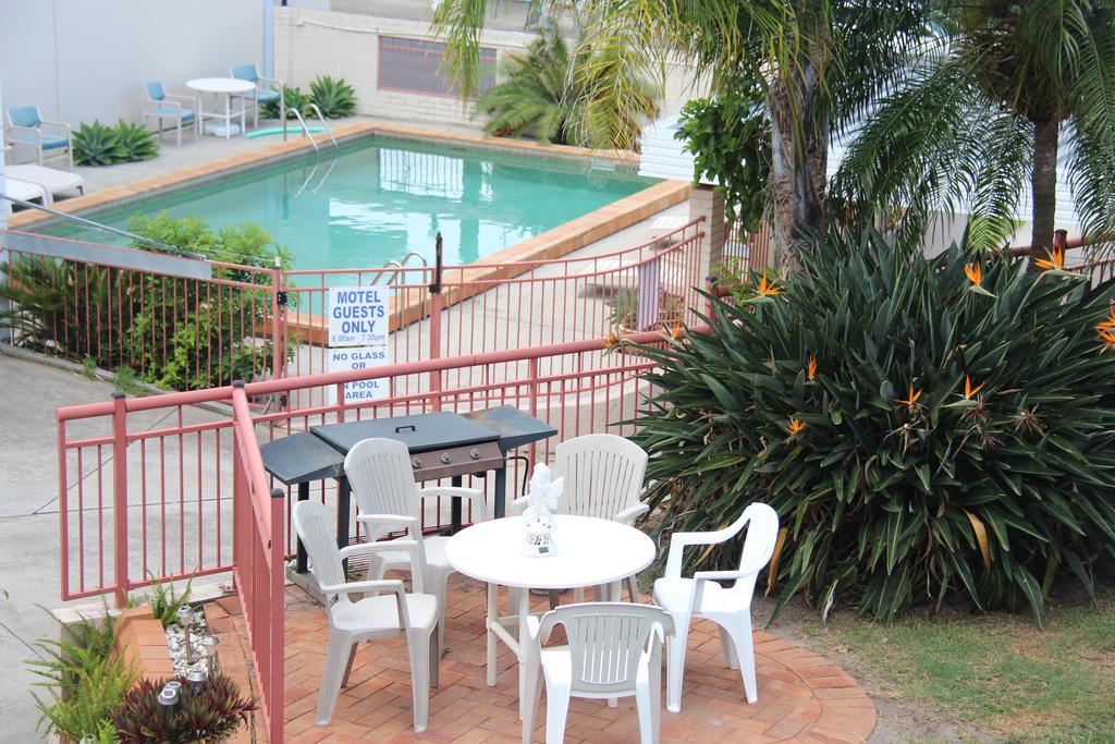 Caloundra Suncourt Motel Экстерьер фото