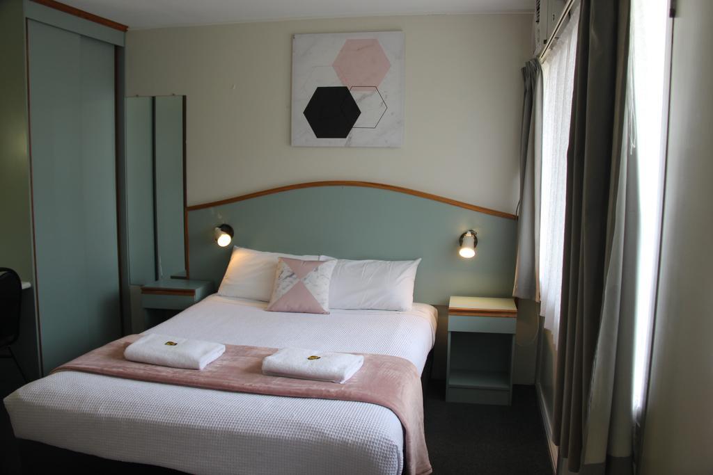 Caloundra Suncourt Motel Номер фото