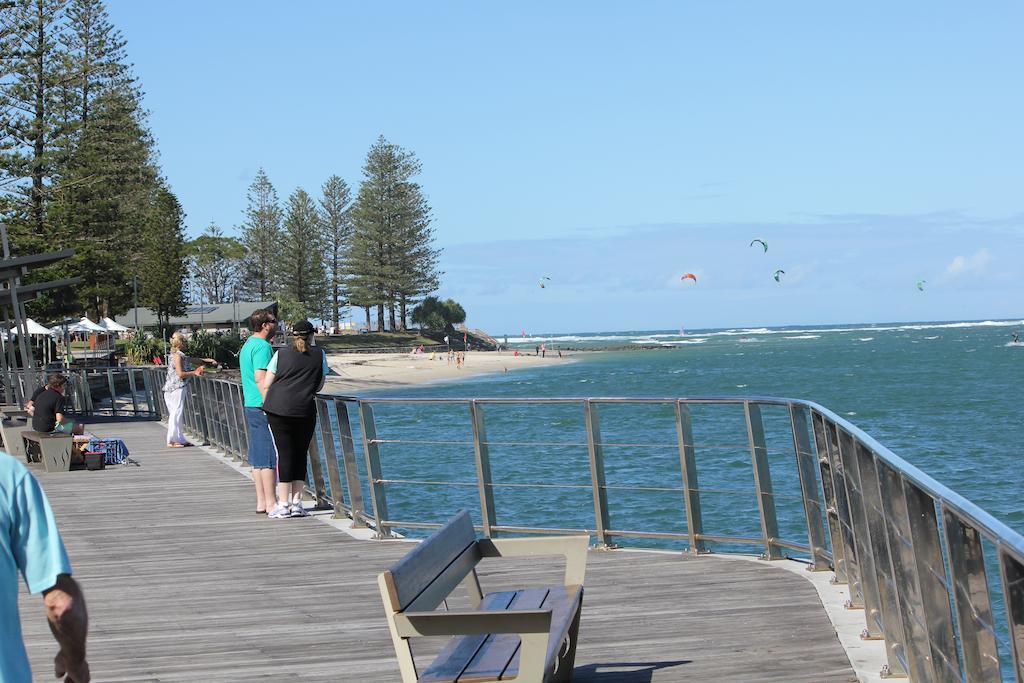 Caloundra Suncourt Motel Экстерьер фото