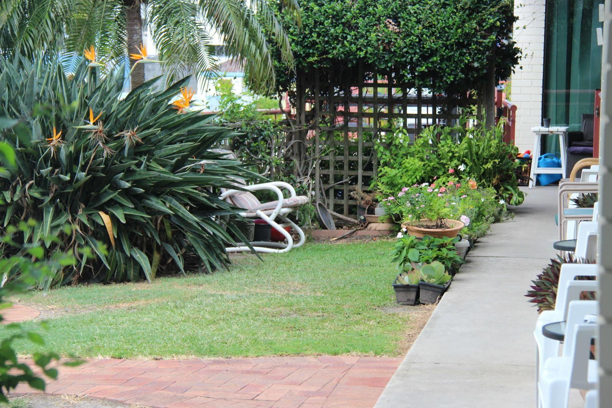 Caloundra Suncourt Motel Экстерьер фото